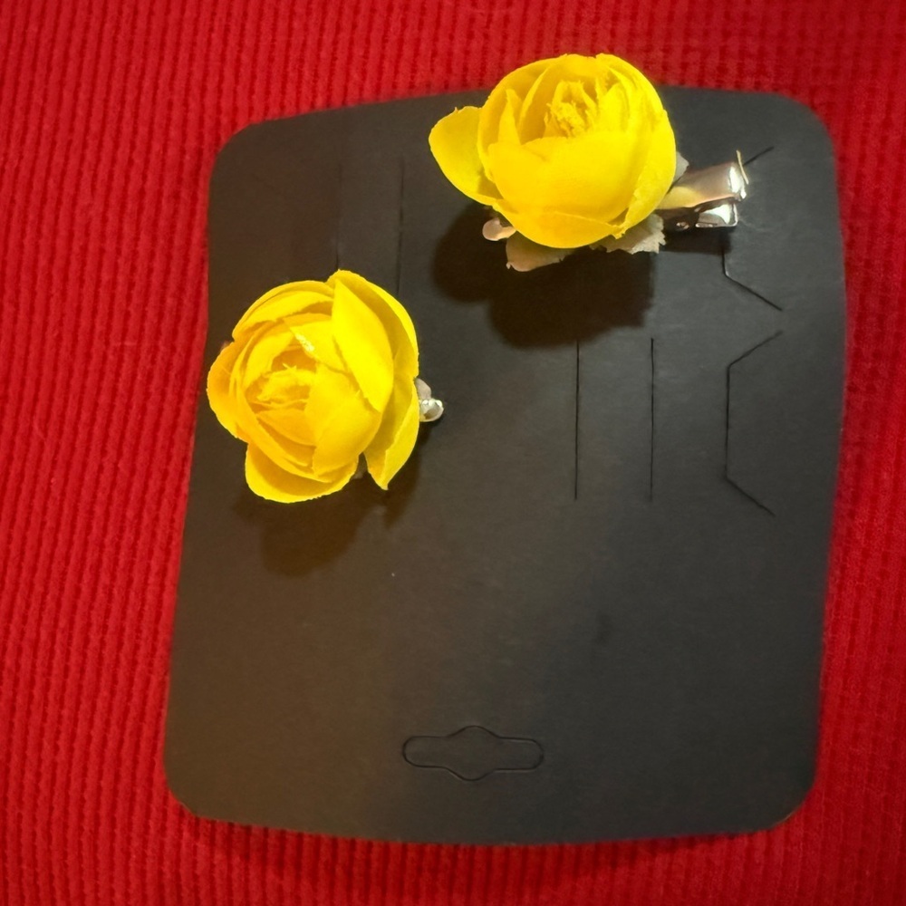 Yellow Rose Hair Clips - Picture 2 of 4